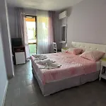 La Kameya 2*